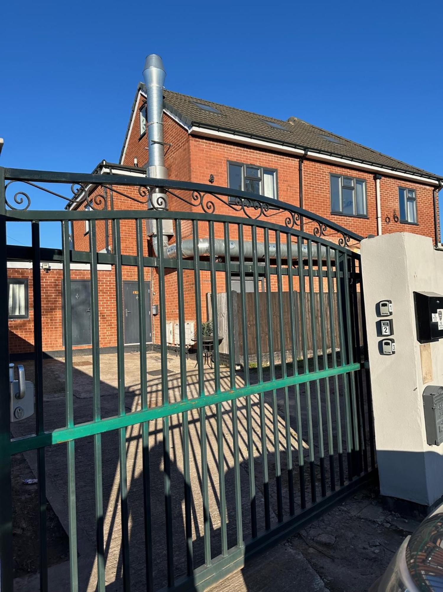 Modern & Cosy 2-Bed Apartment Near Nec, Airport & Jlr! Birmingham Exterior foto